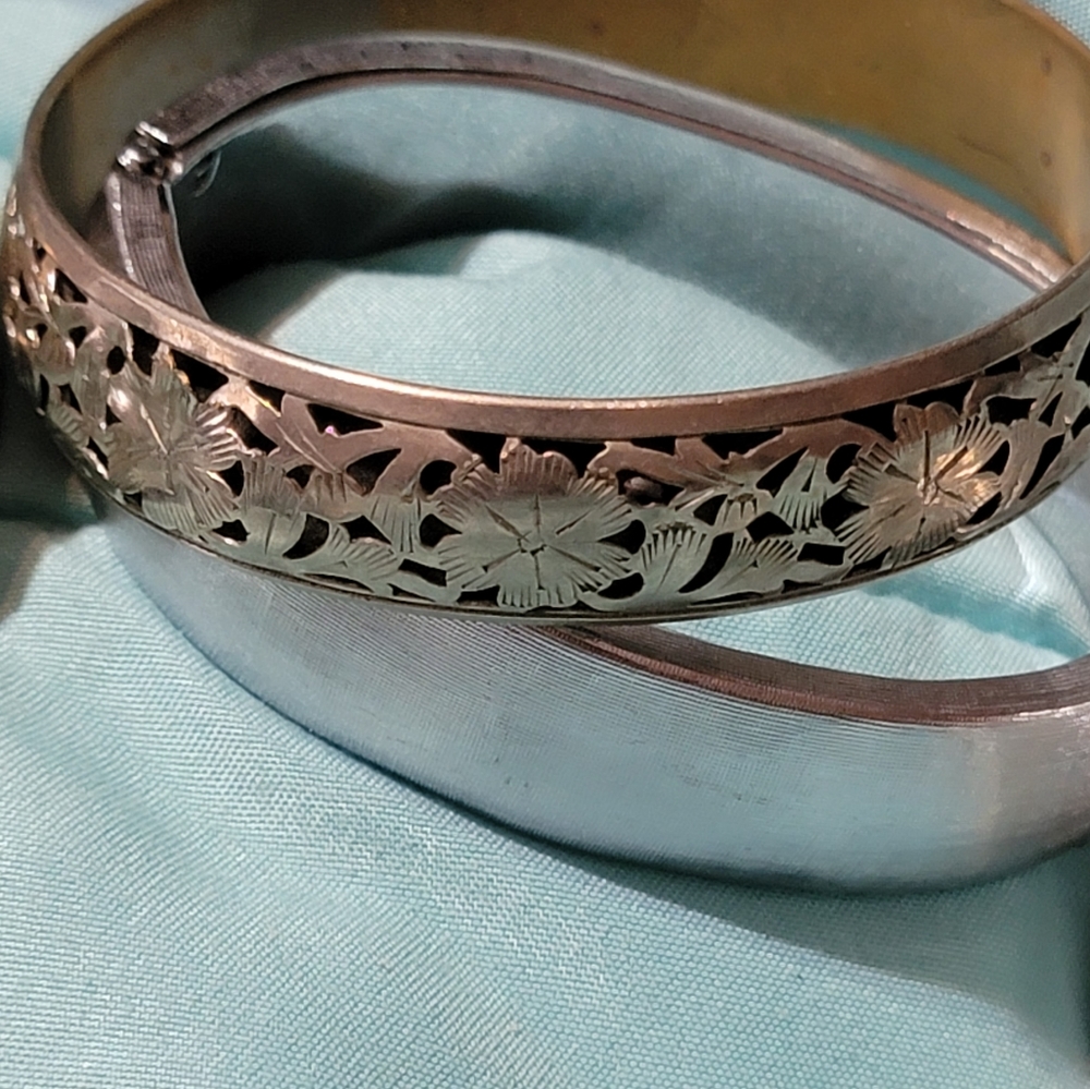 Silver bracelets - Picture 2 of 2